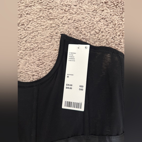 Out from Under Bewitched Modern Mesh under bust Corset size Medium in black - Picture 4 of 11